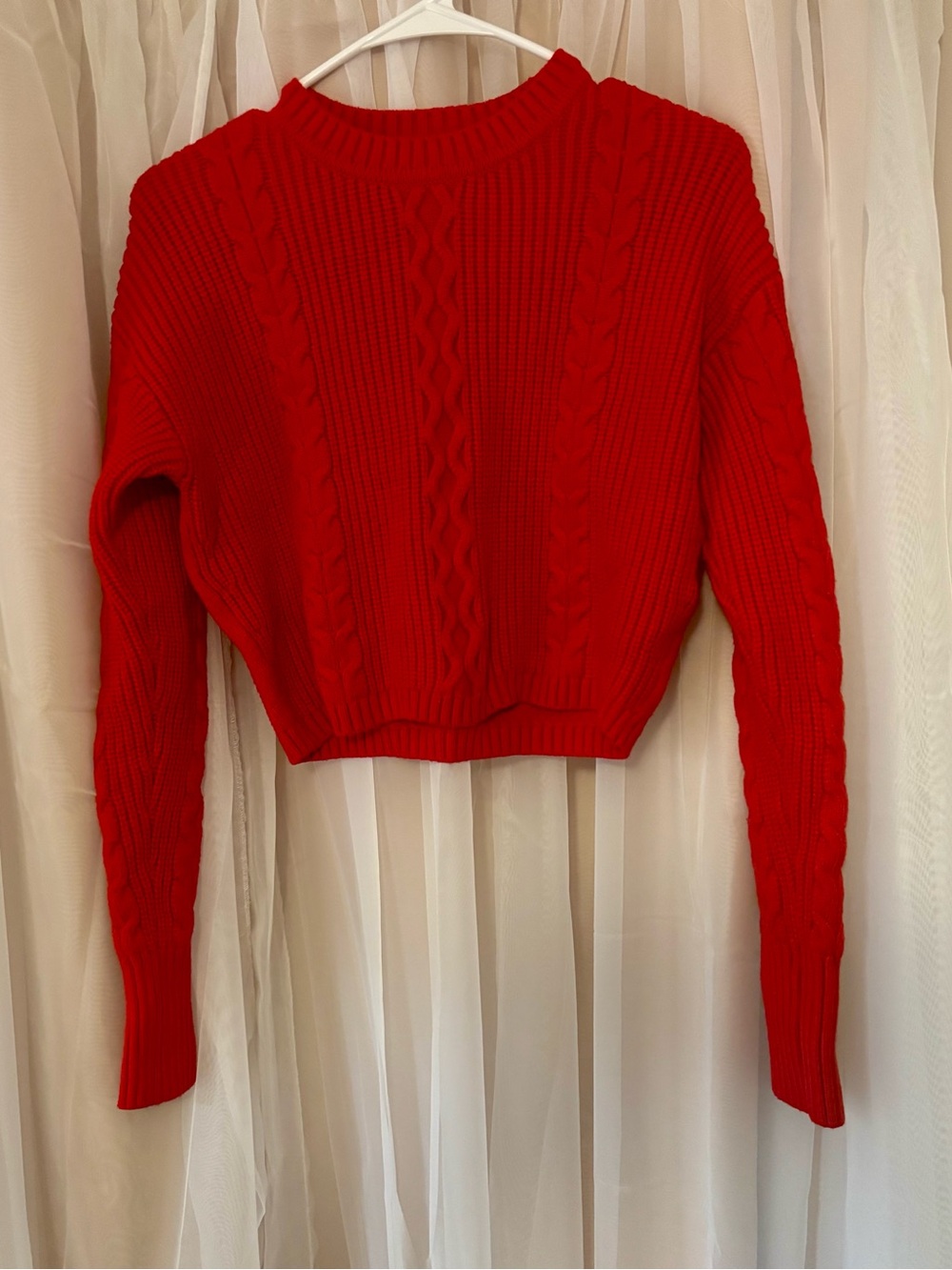 Calvin Klein Jeans Size S Red Cable-Knit Cropped Crew Sweater Holiday